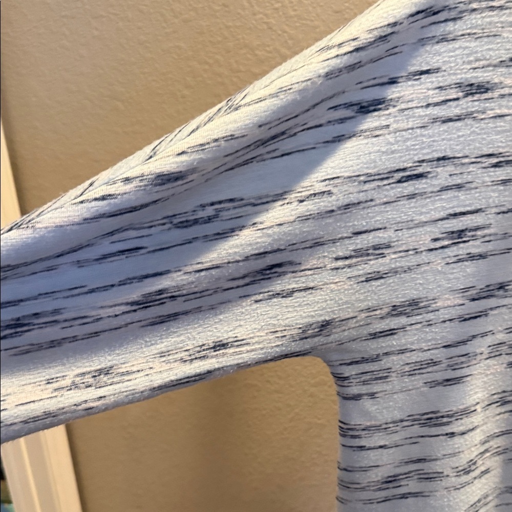 Chico's Weekends Light Blue Patterned Quarter Len… - image 4